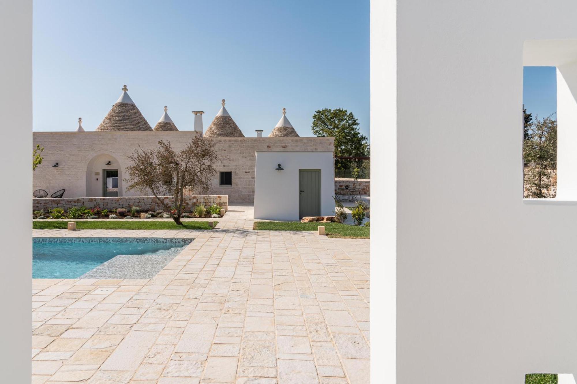 Trullo Jale - Boutique Apartments Ostuni Exterior photo